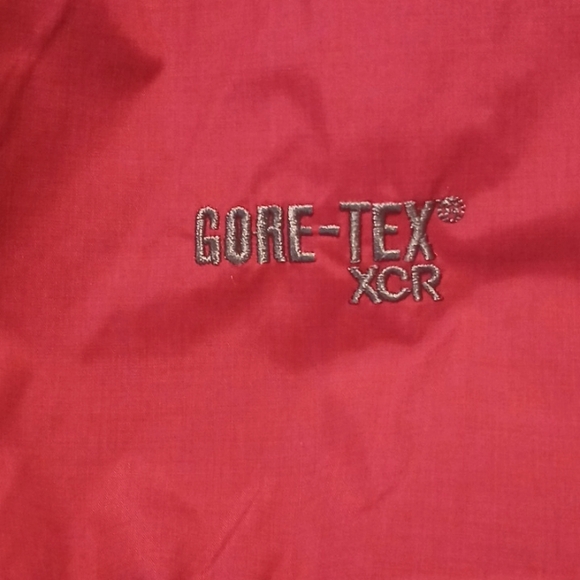 The North Face "Summit Series" Men's Red Jacket with Removable Hood in Size XL - Picture 7 of 11